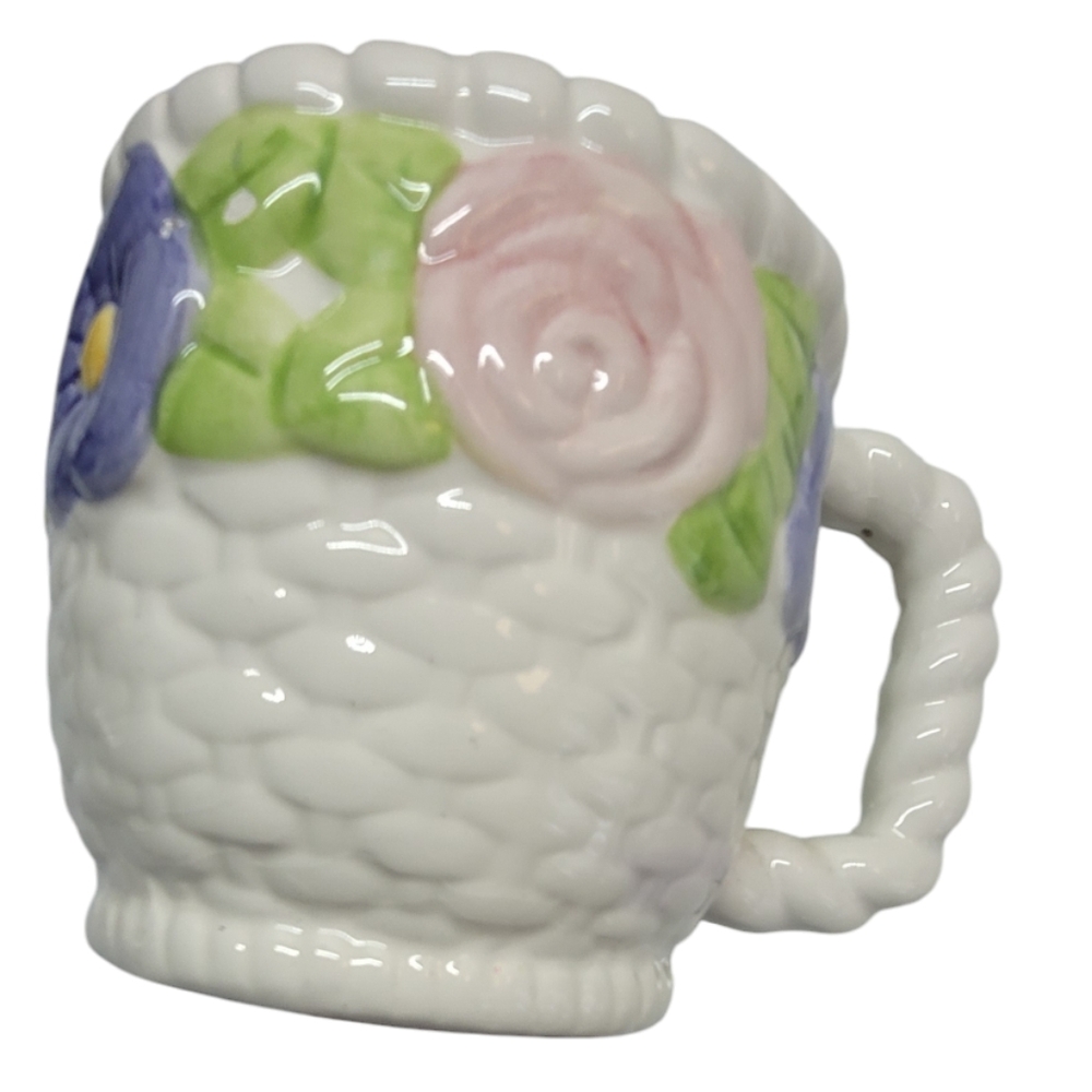 Hallmark porclain coffee cup floral detail basket weave textured pattern